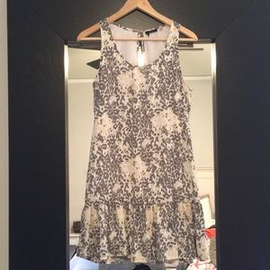 Decent Leopard print ruffle hem shift dress